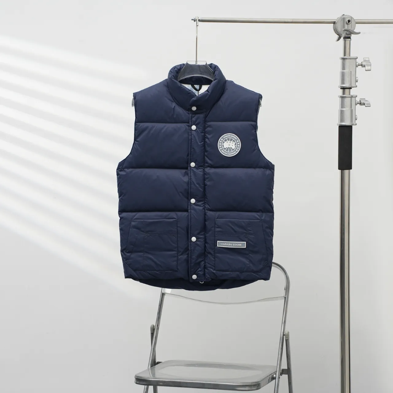 P400 CANADA GOOSE丨Canada Goose Glacier Stand Collar Down Vest Color: Dark Blue Size: XS-XXL